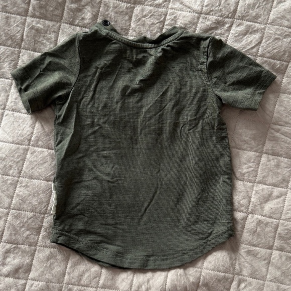 Nui Organics Merino Blend Baby T-shirt (6-12). - Picture 6 of 8